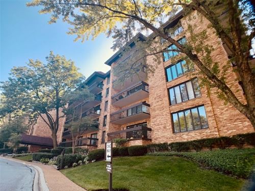 1671 Mission Hills Unit 101, Northbrook, IL 60062