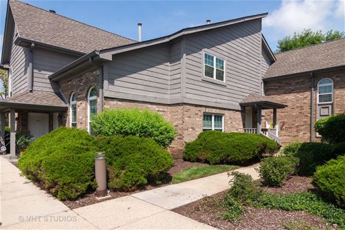 19 Foxcroft Unit 131, Naperville, IL 60565