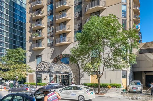 70 W Huron Unit 1701, Chicago, IL 60654