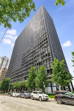 900 N Lake Shore Unit 410, Chicago, IL 60611