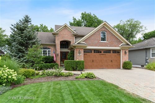 124 W Hillside, Barrington, IL 60010