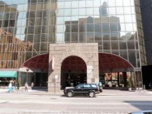 10 E Ontario Unit 3208, Chicago, IL 60611