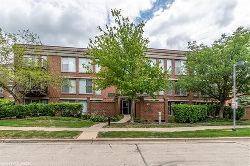 421 Kelburn Unit 113, Deerfield, IL 60015