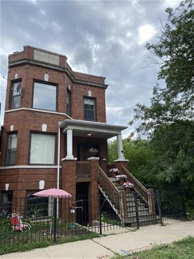 2054 N Whipple, Chicago, IL 60647