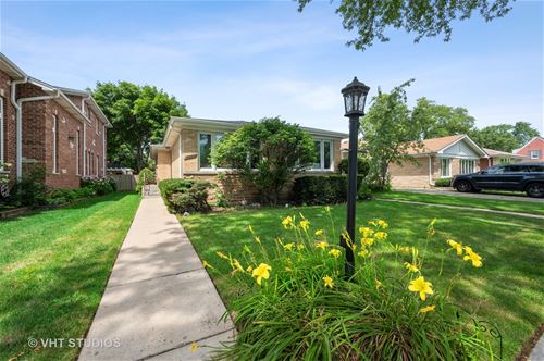 8508 Christiana, Skokie, IL 60076