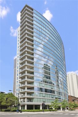 30 W Oak Unit 11A, Chicago, IL 60610