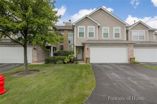 153 Castlewood, Roselle, IL 60172