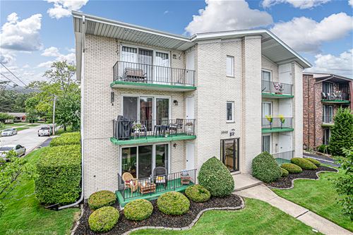 10418 S Komensky Unit 1S, Oak Lawn, IL 60453