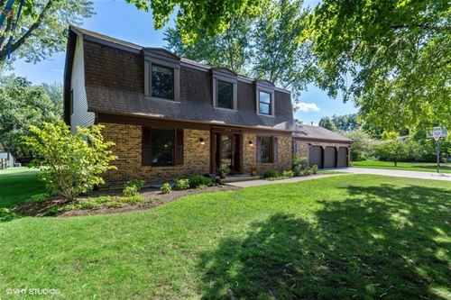 2318 Deerfield, Geneva, IL 60134