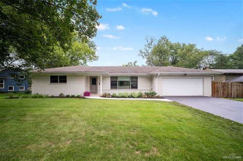 223 Maple, Geneva, IL 60134