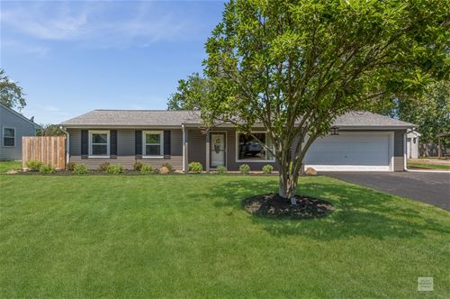 34W884 N James, St. Charles, IL 60174