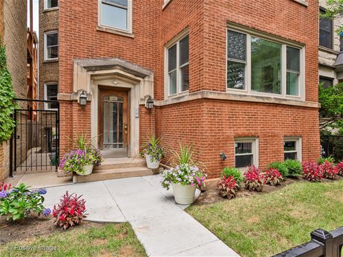 1252 W Newport Unit 1, Chicago, IL 60657