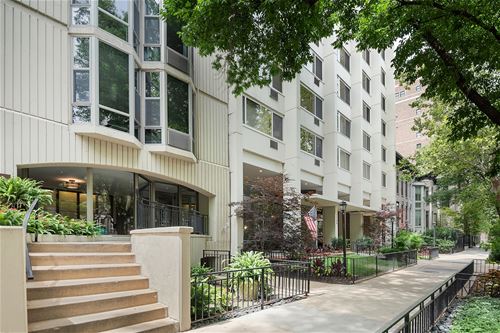 1340 N Dearborn Unit 2AB, Chicago, IL 60610