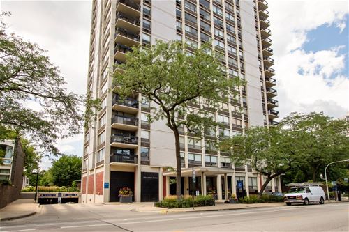 1355 N Sandburg Unit 1706, Chicago, IL 60610