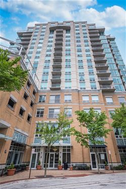 1640 Maple Unit 906, Evanston, IL 60201