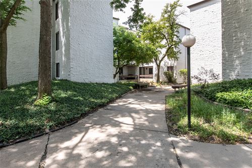 354 W Miner Unit 3A, Arlington Heights, IL 60005