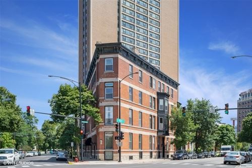 223 W Wisconsin Unit 2D, Chicago, IL 60614