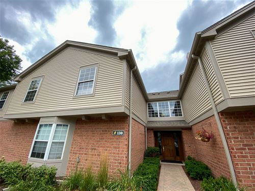 130 Crest Wood Unit 3, Schaumburg, IL 60195