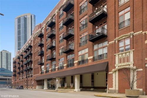 360 W Illinois Unit 317, Chicago, IL 60654