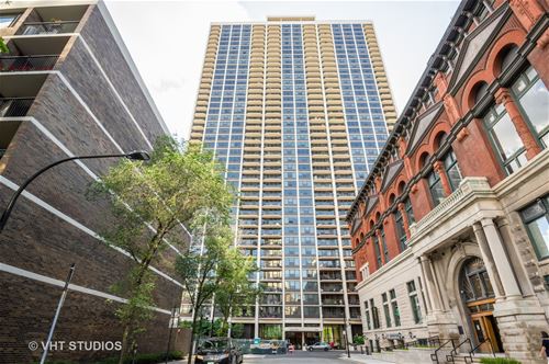 1560 N Sandburg Unit 1506, Chicago, IL 60610