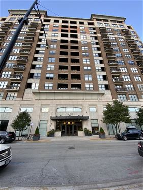 849 N Franklin Unit 1009, Chicago, IL 60610