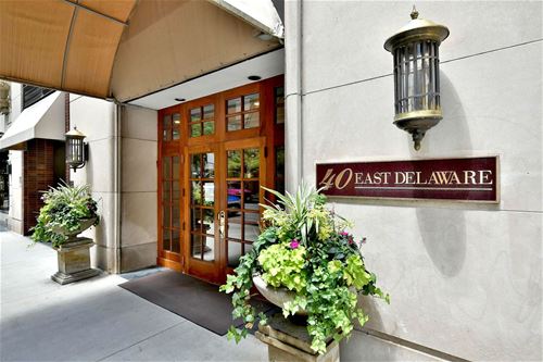 40 E Delaware Unit 1504, Chicago, IL 60611