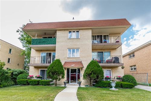 6111 W Leland Unit 202, Chicago, IL 60630