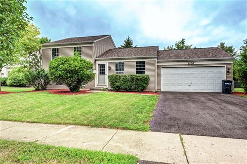 1257 Portchester, Carol Stream, IL 60188