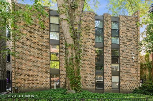 643 W Barry Unit 1A, Chicago, IL 60657