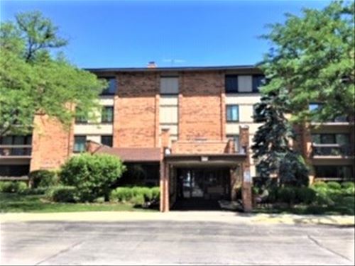 77 Lake Hinsdale Unit 204, Willowbrook, IL 60527