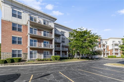 601 W Rand Unit 203, Arlington Heights, IL 60004