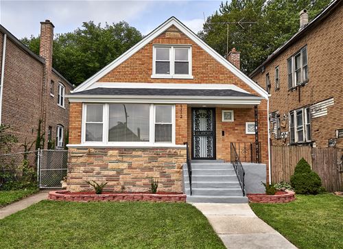 8352 S Saginaw, Chicago, IL 60617