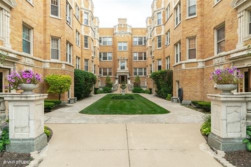 239 Washington Unit 2A, Oak Park, IL 60302