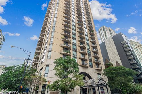 70 W Huron Unit 606, Chicago, IL 60654