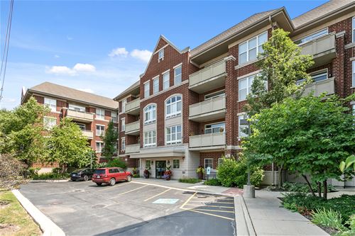 77 N Quentin Unit 401, Palatine, IL 60067