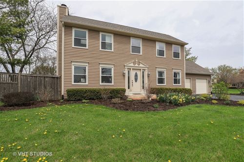 2 Coral Reef, Third Lake, IL 60030