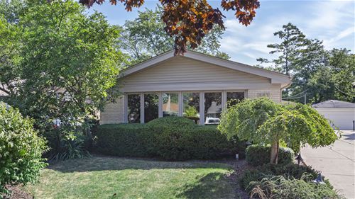 602 Laramie, Wilmette, IL 60091