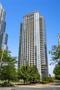 1235 S Prairie Unit 2303, Chicago, IL 60605