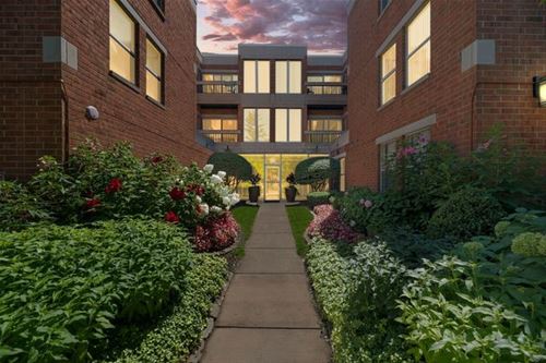 1925 Lake Unit 202, Wilmette, IL 60091