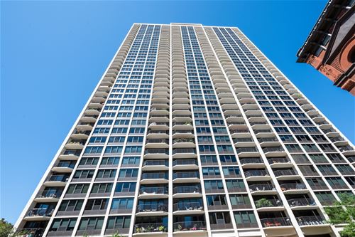 1560 N Sandburg Unit 1210, Chicago, IL 60610