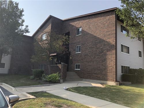 650 Perrie Unit 304, Elk Grove Village, IL 60007