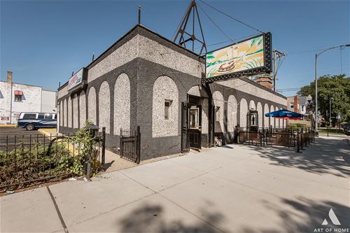 4400 W Belmont, Chicago, IL 60641