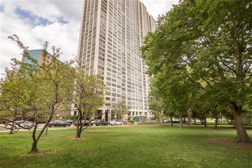 2800 N Lake Shore Unit 3614, Chicago, IL 60657