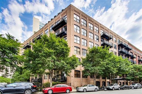 520 W Huron Unit 701, Chicago, IL 60654