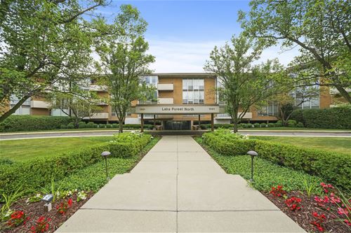 1301 N Western Unit 113, Lake Forest, IL 60045