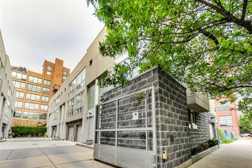 680 N Peoria Unit D, Chicago, IL 60642