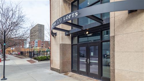 320 E 21st Unit 813, Chicago, IL 60616