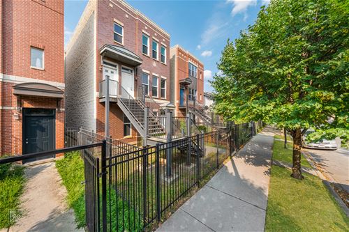 2432 W Harrison Unit 3, Chicago, IL 60612