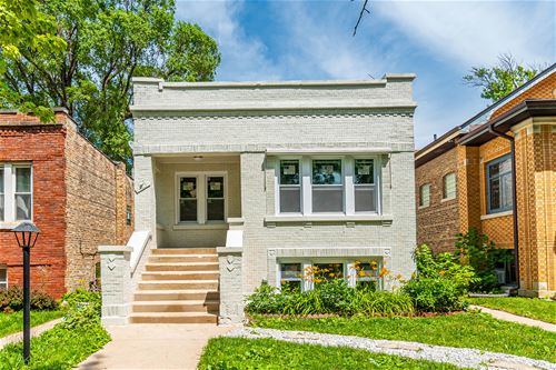 2245 Kenilworth, Berwyn, IL 60402