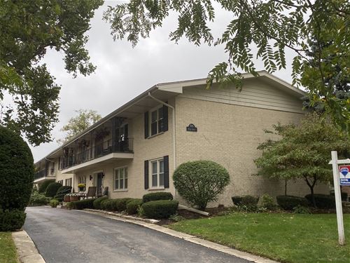 595 Duane Unit 1B, Glen Ellyn, IL 60137